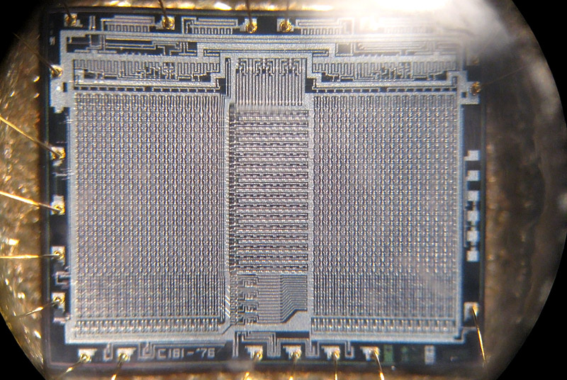 Toshiba TMM121 EPROM IC Die