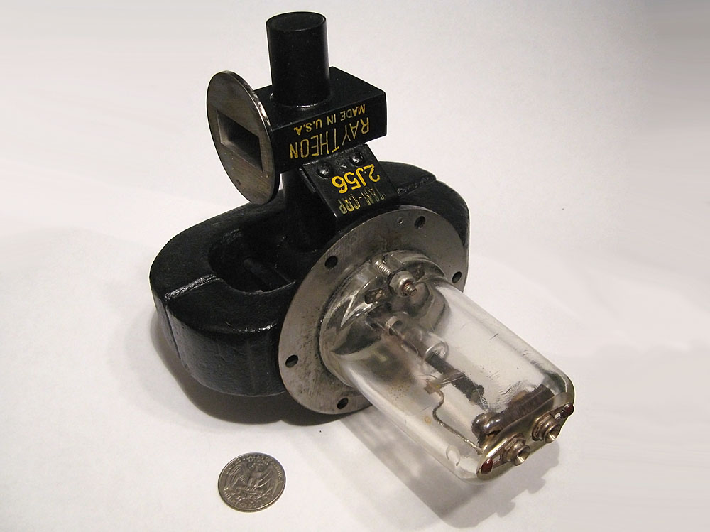 Raytheon 2J56 Magnetron Tube