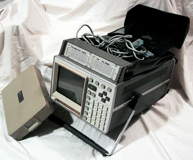 Hewlett-Packard 1640A Serial Data Analyzer