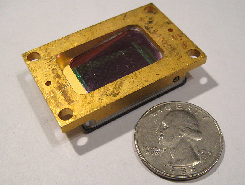 Crossfiber Optical Switching IC