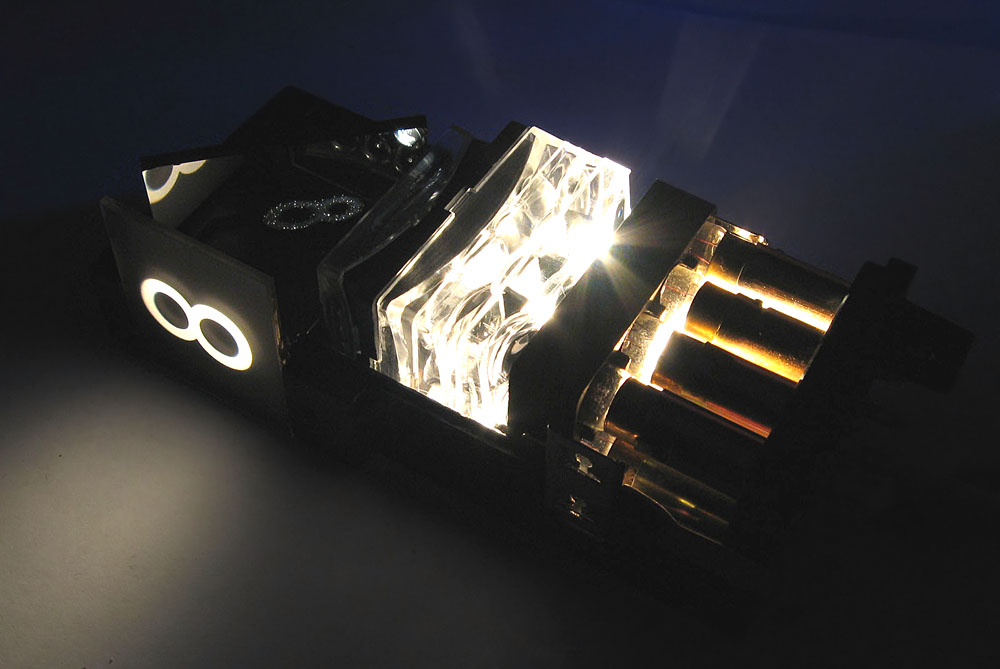 IEE Right Angle Projection Display