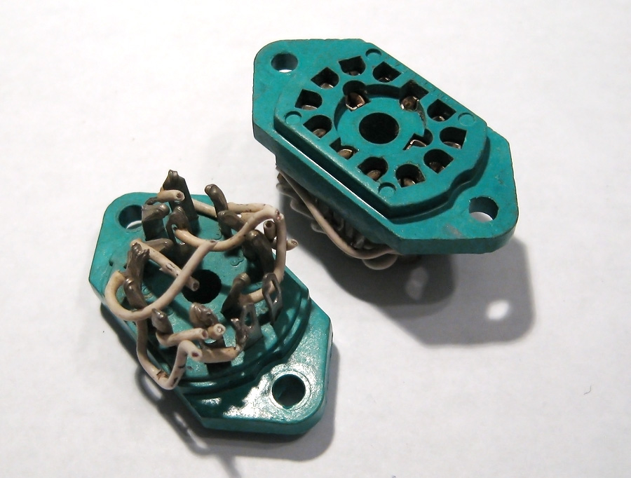 Burroughs 13 Pin Nixie Tube Socket